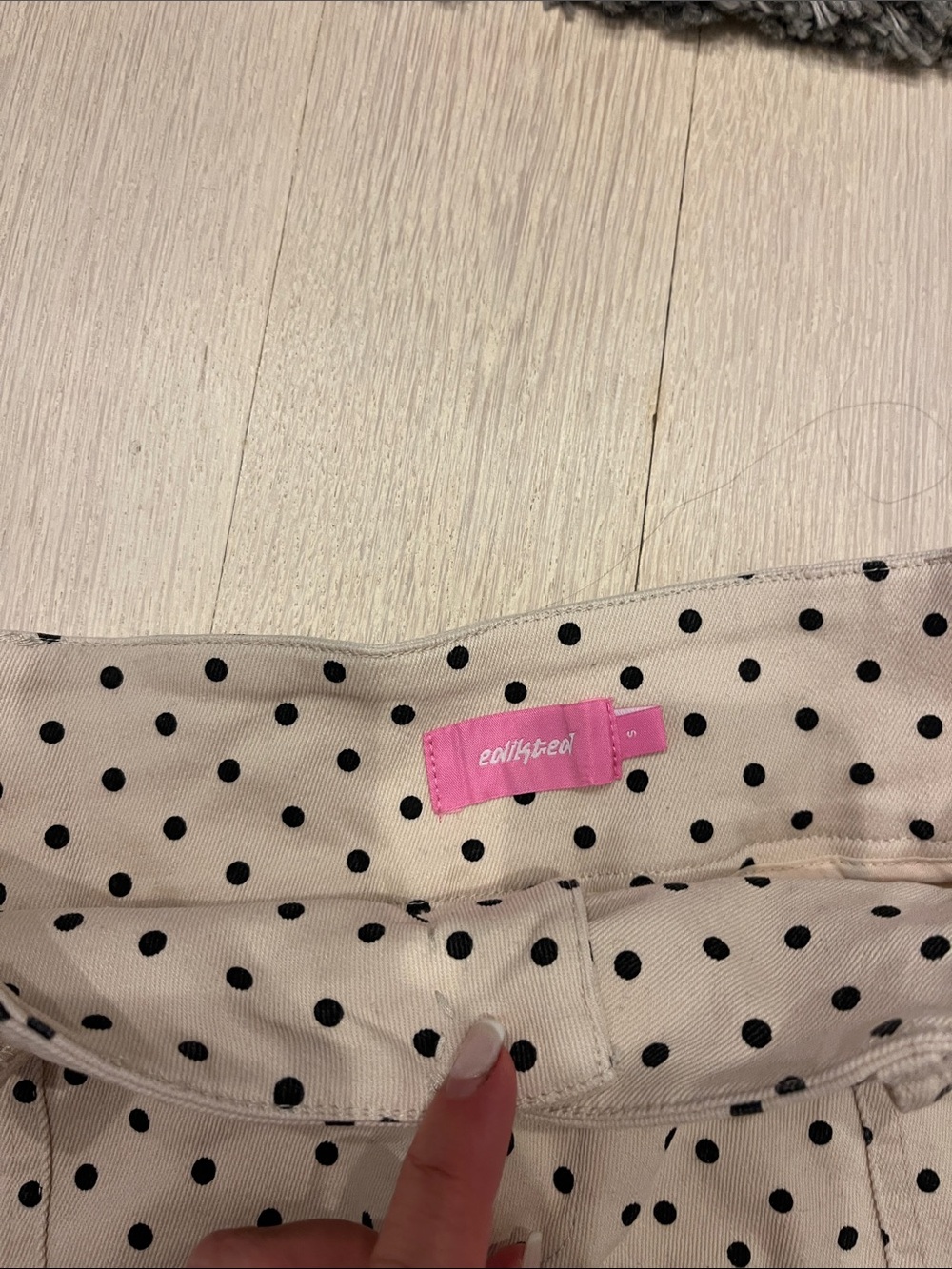 Edikted Polka Dot Cream Shorts - Picture 2 of 5